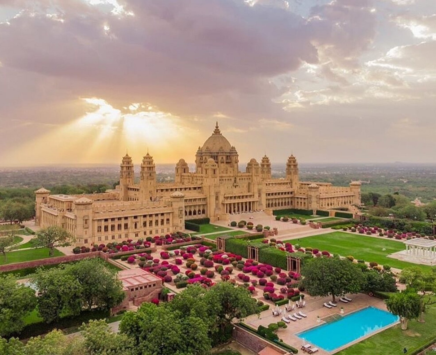 Download Trip Banner