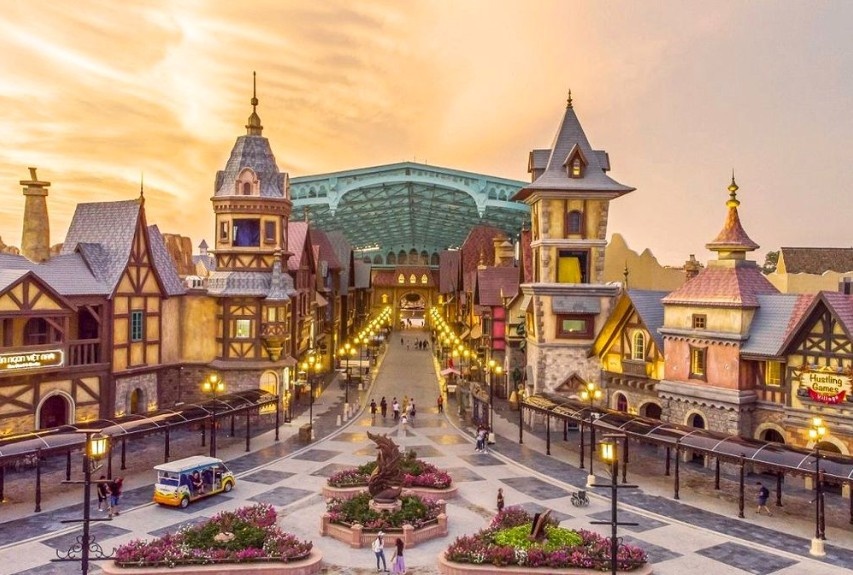 tour image